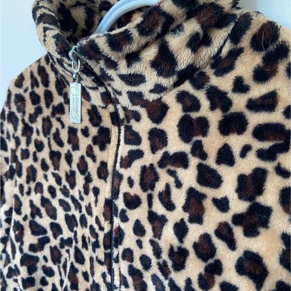 Leopard Print Fleece Jacket - Picture 2 of 3
